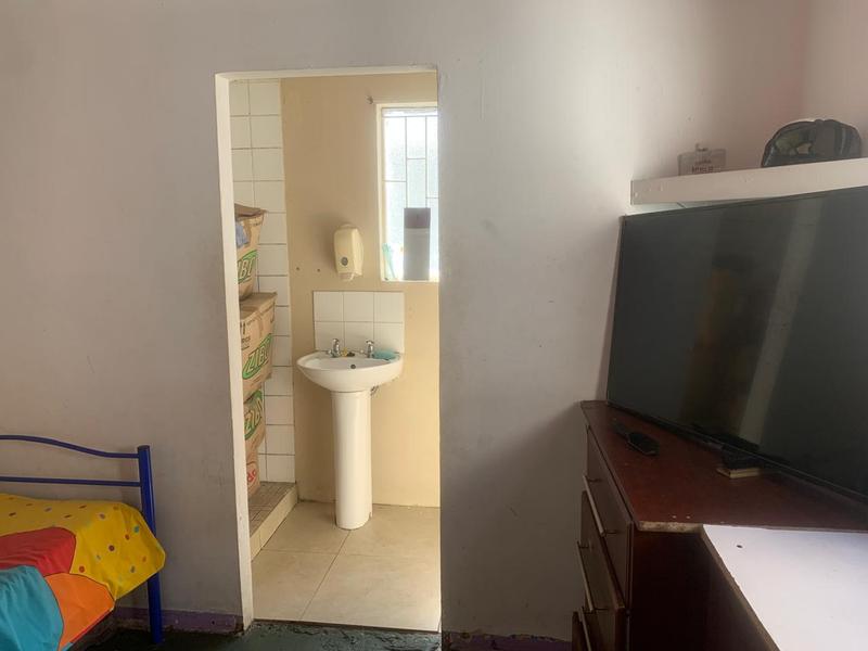 5 Bedroom Property for Sale in Devon Park Village Western Cape